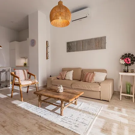 Bajo Con Jardin Y Piscina Cerca De La Playa Dos Apartment Tarifa