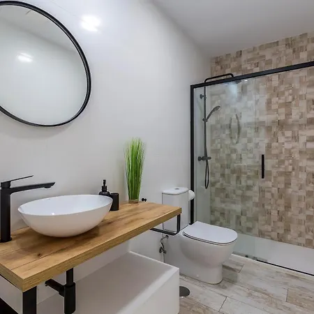 Bajo Con Jardin Y Piscina Cerca De La Playa Dos Tarifa
