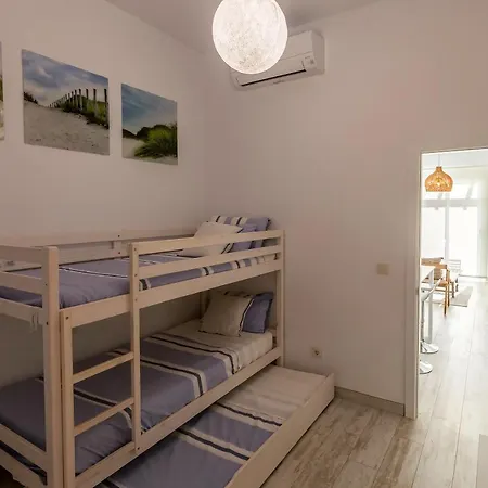 Apartment Bajo Con Jardin Y Piscina Cerca De La Playa Dos Tarifa
